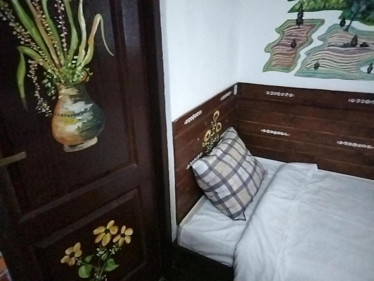 Вилла Casa Piscul Lupului Pucioasa Экстерьер фото