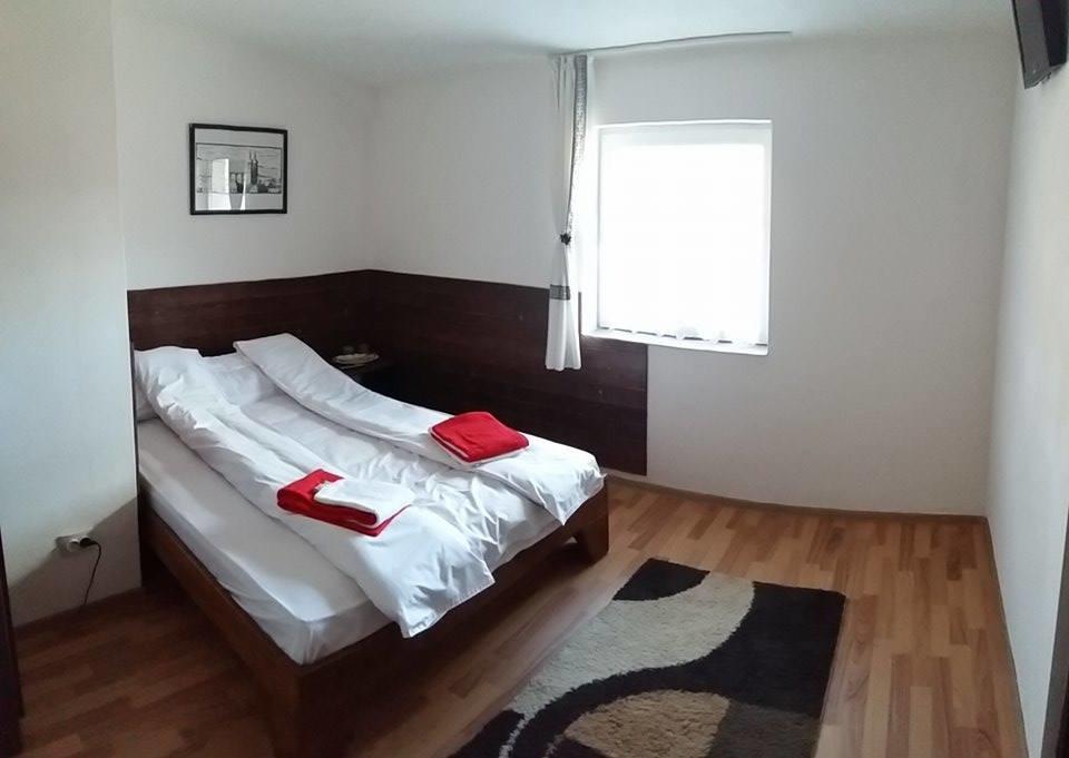 Вилла Casa Piscul Lupului Pucioasa Экстерьер фото