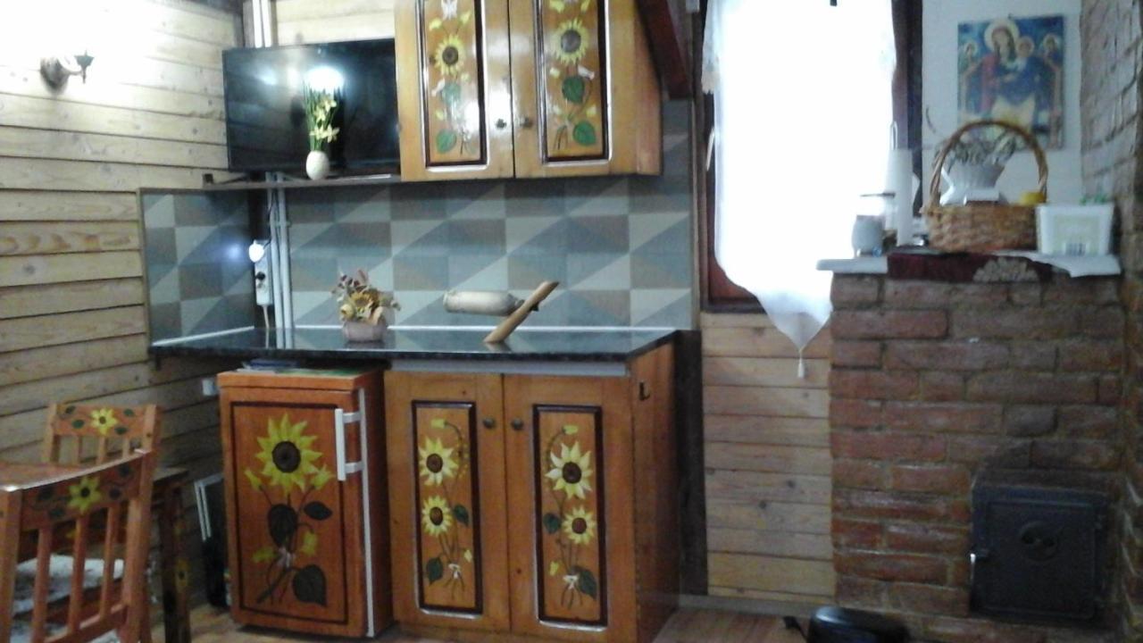 Вилла Casa Piscul Lupului Pucioasa Экстерьер фото
